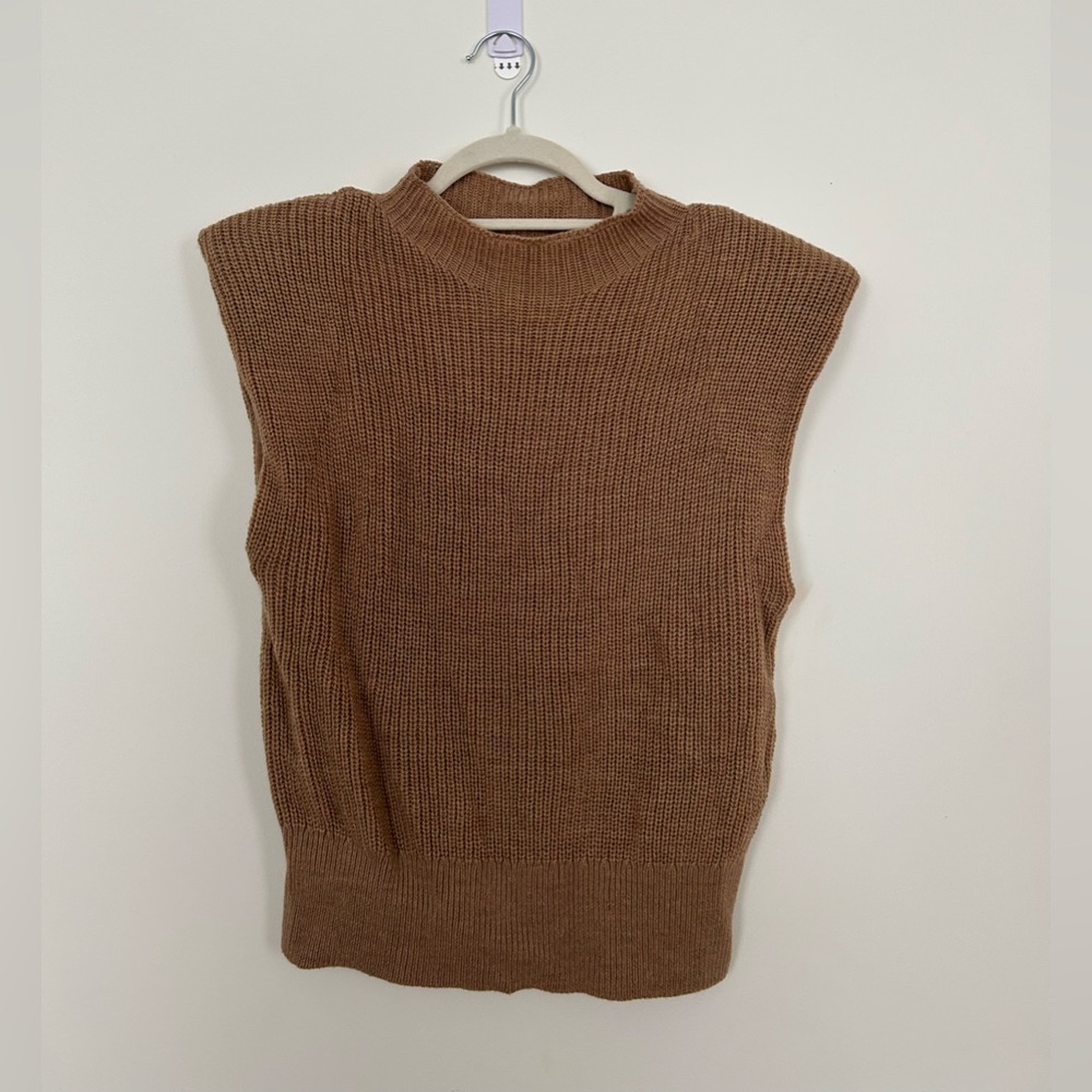 Babaton Brown Sleeveless Knit Sweater Vest